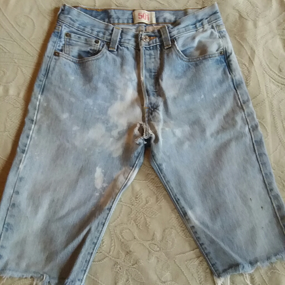 501 Levi's cutoffs